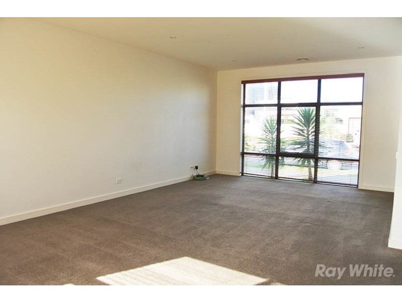 64 Stadium Circuit, Mulgrave VIC 3170