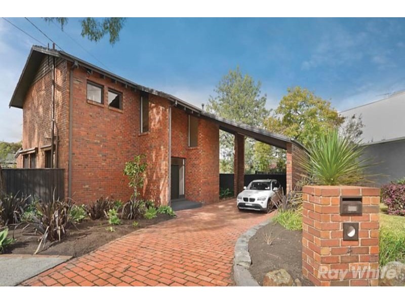 4 Delfin Court, Glen Waverley VIC 3150