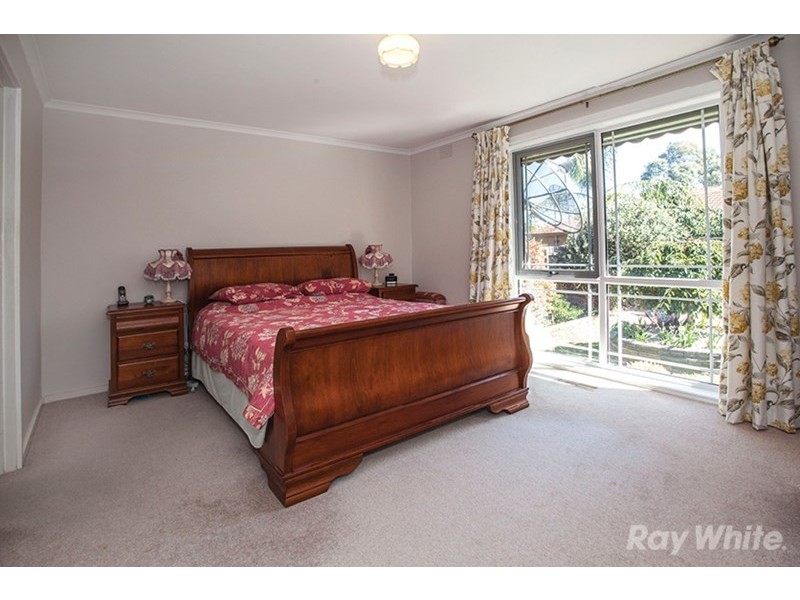 1 Camelot Drive, Glen Waverley VIC 3150