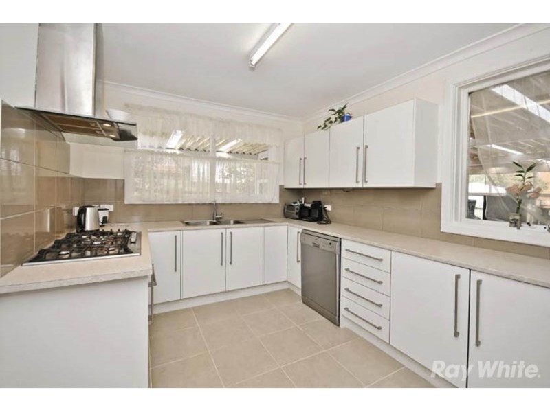 32 Brandon Park Drive, Wheelers Hill VIC 3150