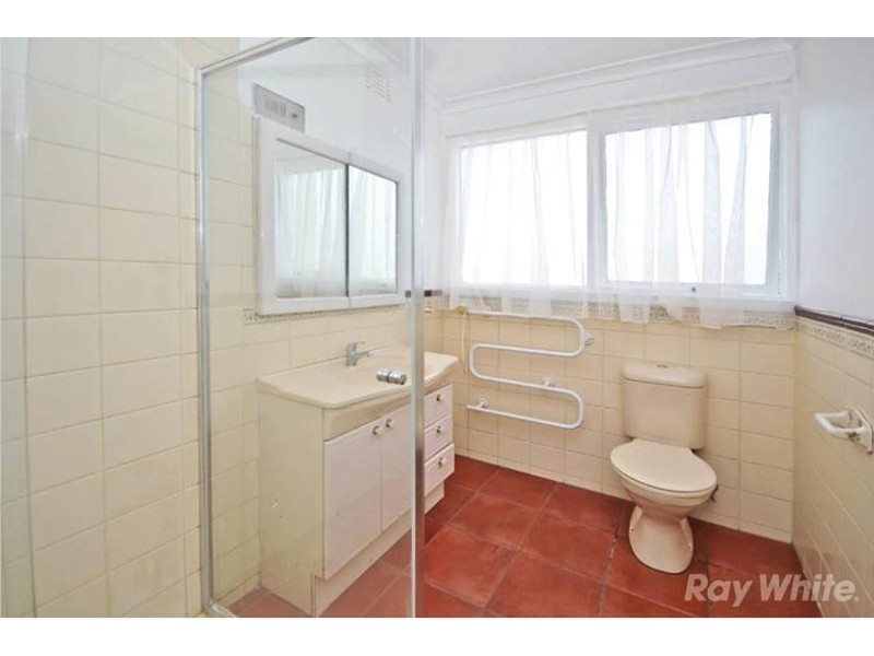 32 Brandon Park Drive, Wheelers Hill VIC 3150