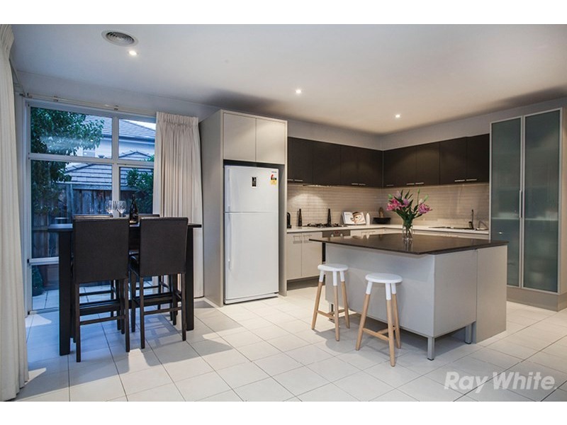 2 Malone Grove, Mulgrave VIC 3170