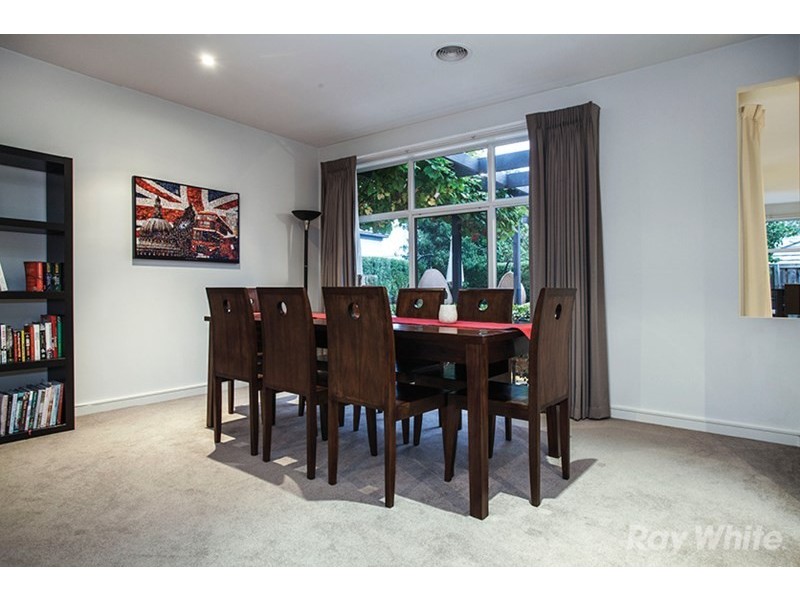 2 Malone Grove, Mulgrave VIC 3170