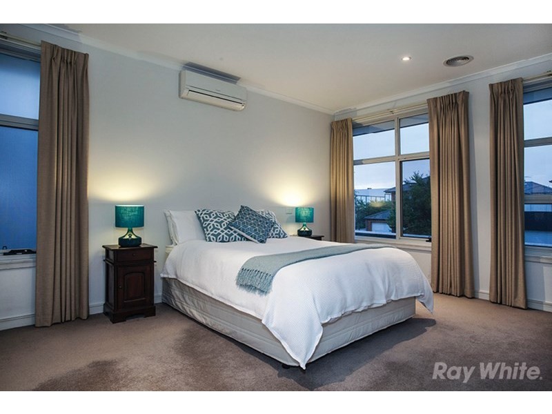 2 Malone Grove, Mulgrave VIC 3170