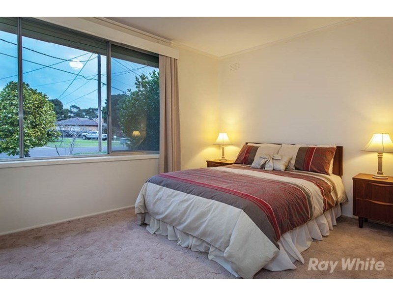 2 Walnut Court, Mulgrave VIC 3170