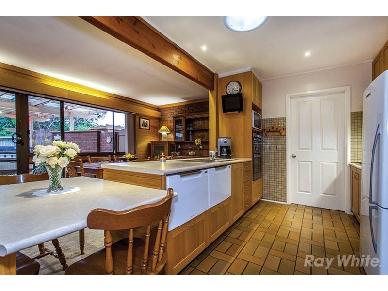 2 Walnut Court, Mulgrave VIC 3170