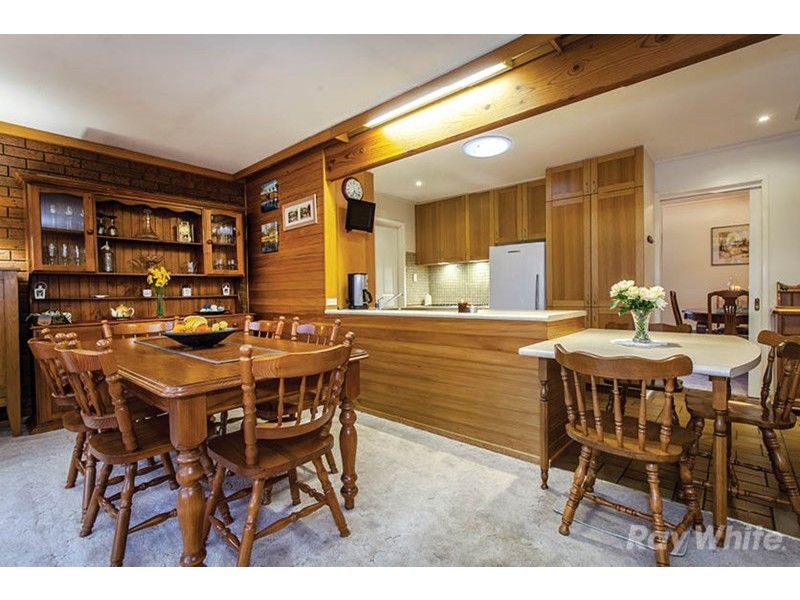 2 Walnut Court, Mulgrave VIC 3170