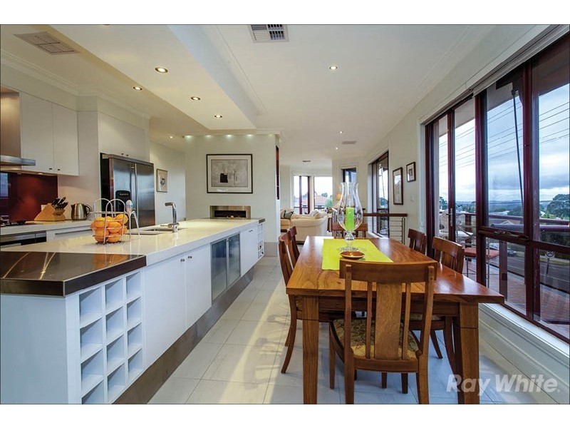 1/305 Gallaghers Road, Glen Waverley VIC 3150