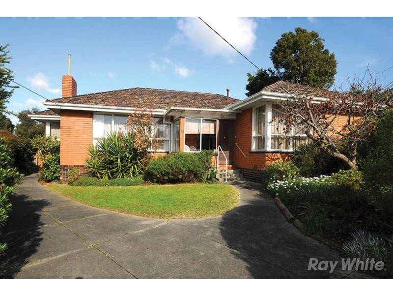 24 Delmore Crescent, Glen Waverley VIC 3150