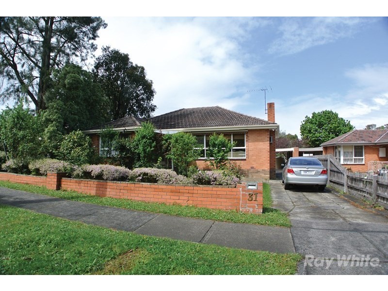 31 Railway Avenue, Ringwood East VIC 3135