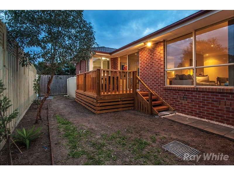 2/10 Mountain Crescent, Mulgrave VIC 3170