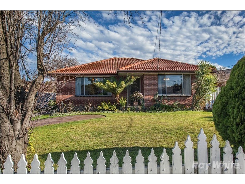 30 Denver Crescent, Mulgrave VIC 3170