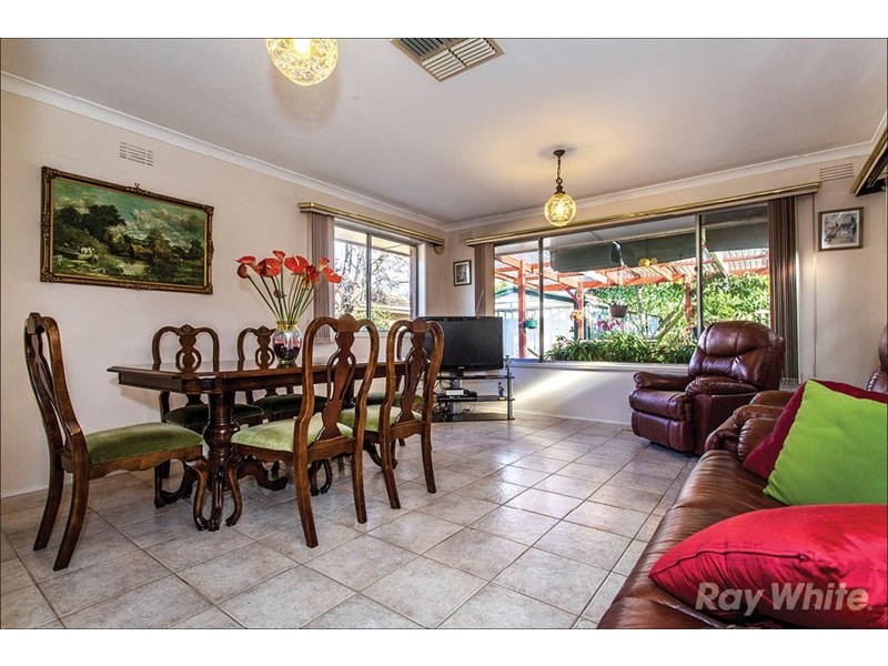 30 Denver Crescent, Mulgrave VIC 3170