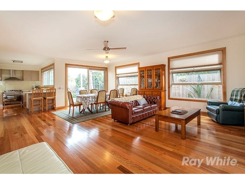 2/28 Diosma Drive, Glen Waverley VIC 3150