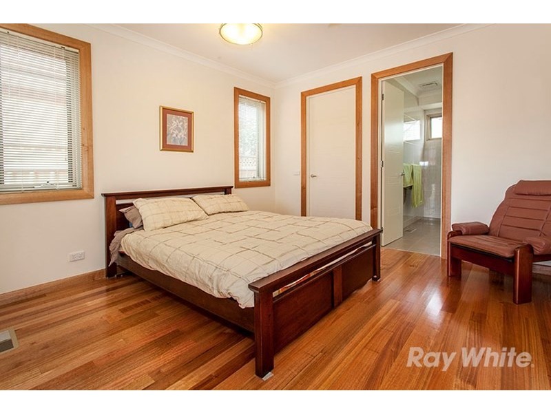 2/28 Diosma Drive, Glen Waverley VIC 3150