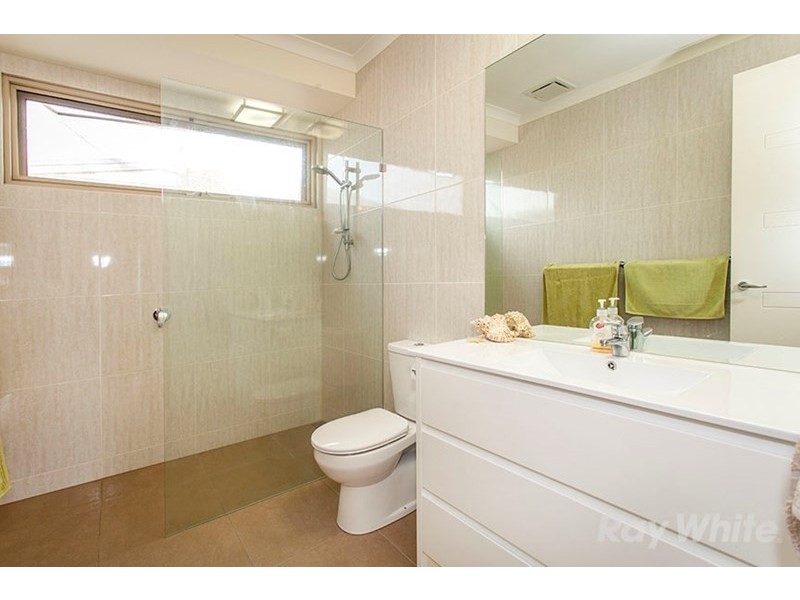 2/28 Diosma Drive, Glen Waverley VIC 3150