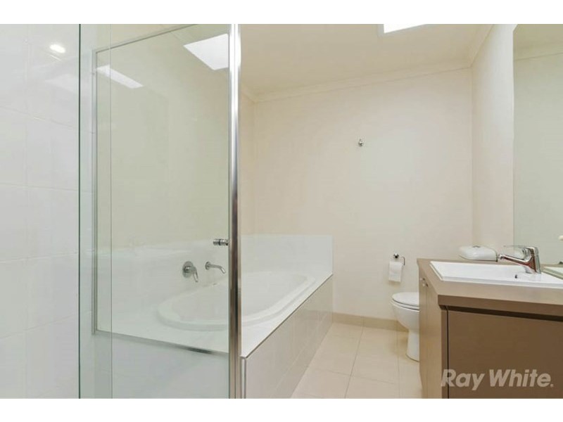 6 Richmond Circuit, Mulgrave VIC 3170