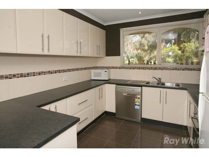 30 Capital Avenue, Glen Waverley VIC 3150