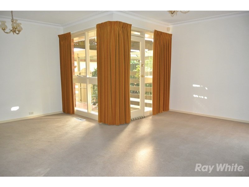 54 Banbury Street, Burwood East VIC 3151