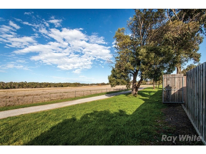 54 King Arthur Drive, Glen Waverley VIC 3150