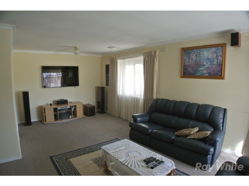 4 Sandowen Avenue, Burwood East VIC 3151