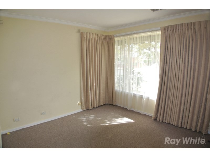 4 Sandowen Avenue, Burwood East VIC 3151