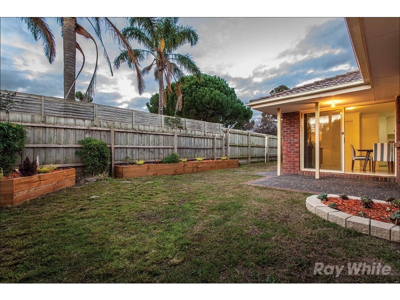2/9 Hansworth Street, Mulgrave VIC 3170