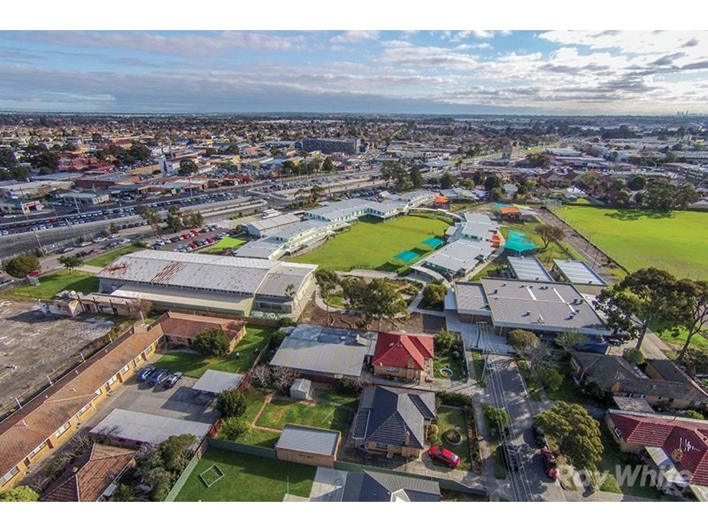 2 Wattle Street, Springvale VIC 3171