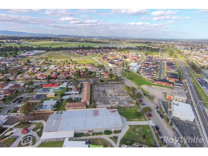 2 Wattle Street, Springvale VIC 3171