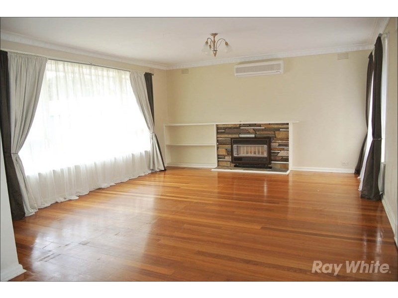 49 Folkestone Road, Glen Waverley VIC 3150