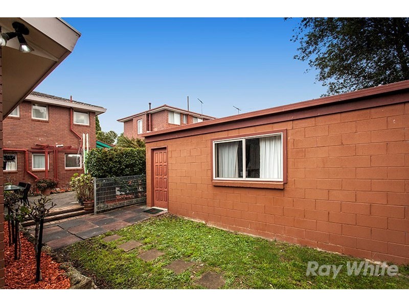 15 Baranbali Drive, Vermont South VIC 3133