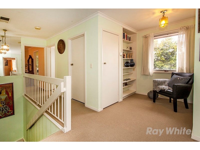 15 Baranbali Drive, Vermont South VIC 3133