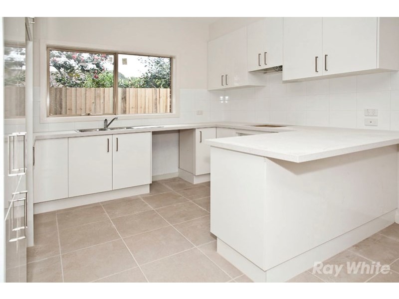 2/6 Roberts Avenue, Mulgrave VIC 3170