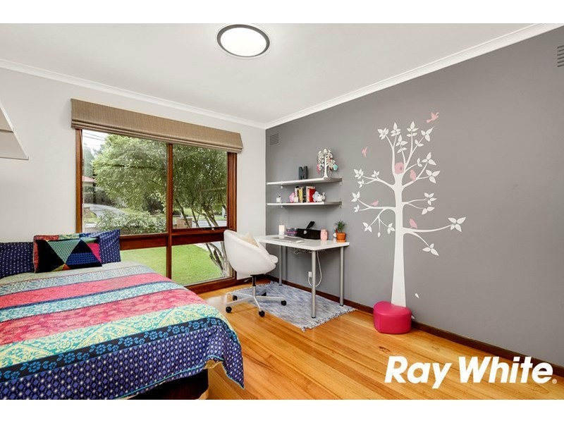 76 King Arthur Drive, Glen Waverley VIC 3150