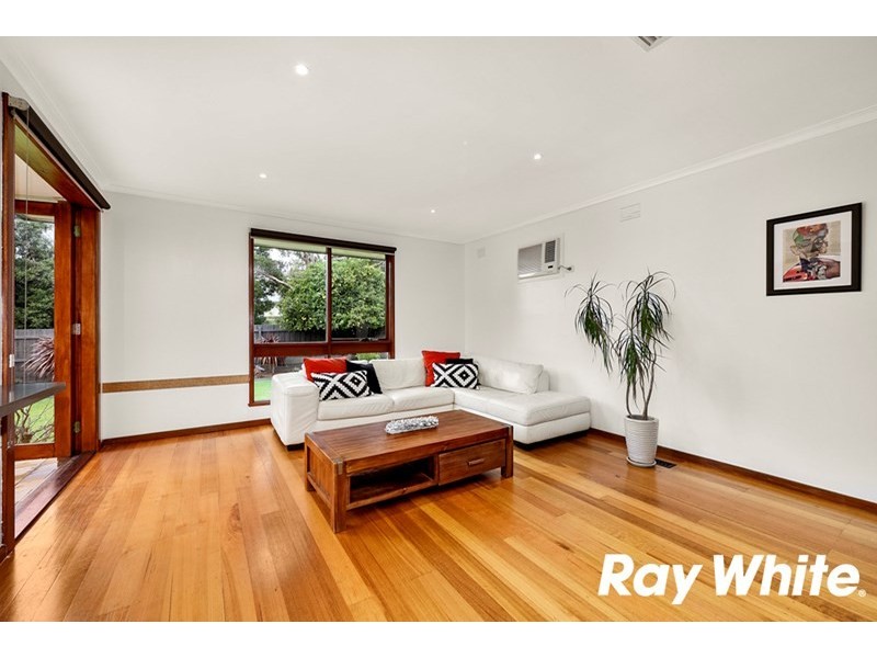 76 King Arthur Drive, Glen Waverley VIC 3150