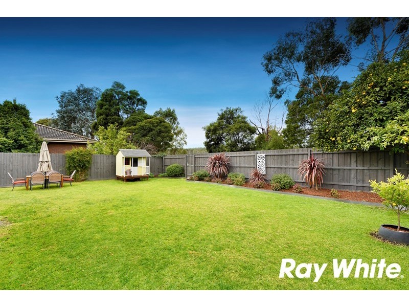 76 King Arthur Drive, Glen Waverley VIC 3150