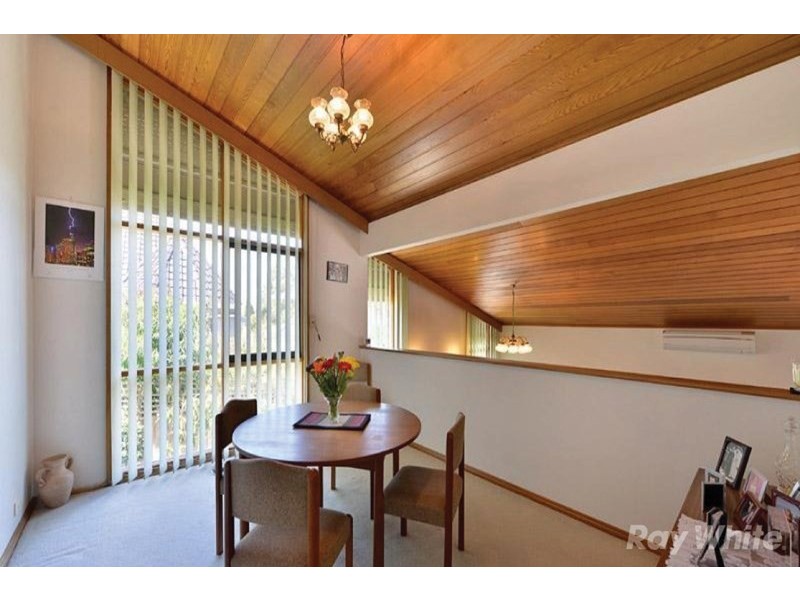 2/106 Whalley Drive, Wheelers Hill VIC 3150