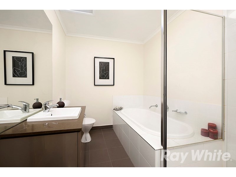 12 Anfield Crescent, Mulgrave VIC 3170