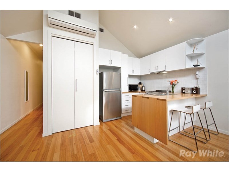 11 Heath Street, Port Melbourne VIC 3207