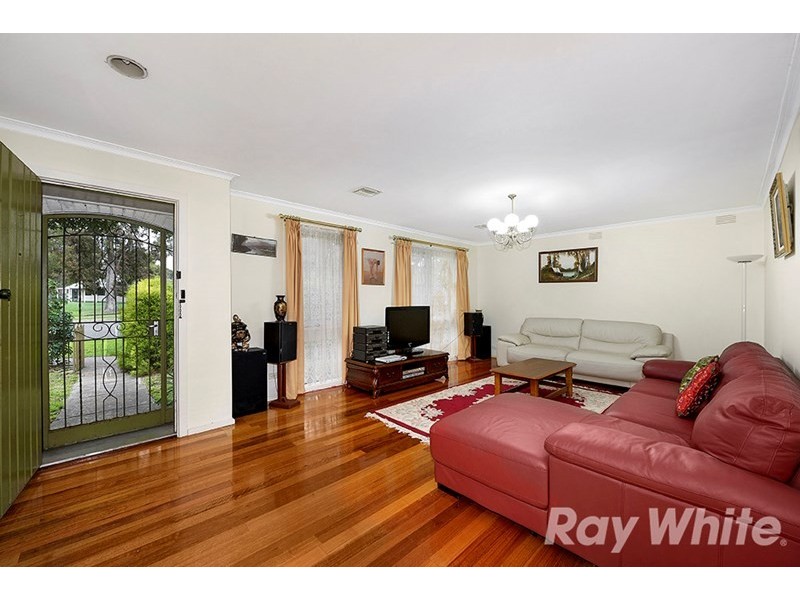 75 Box Hill Crescent, Mont Albert North VIC 3129