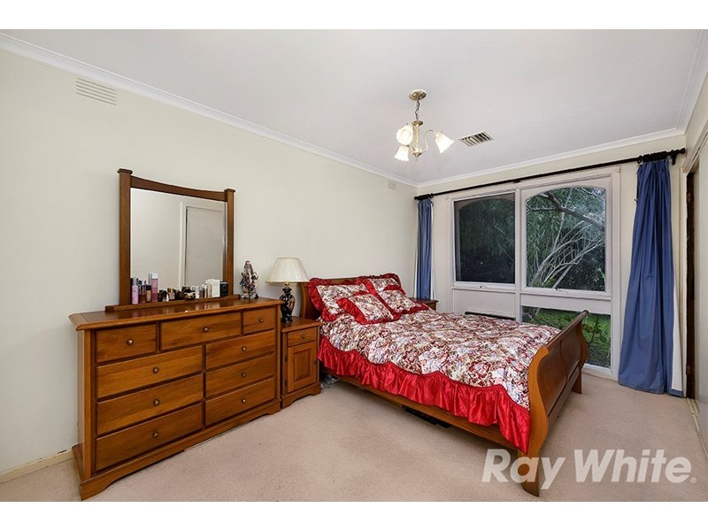 75 Box Hill Crescent, Mont Albert North VIC 3129