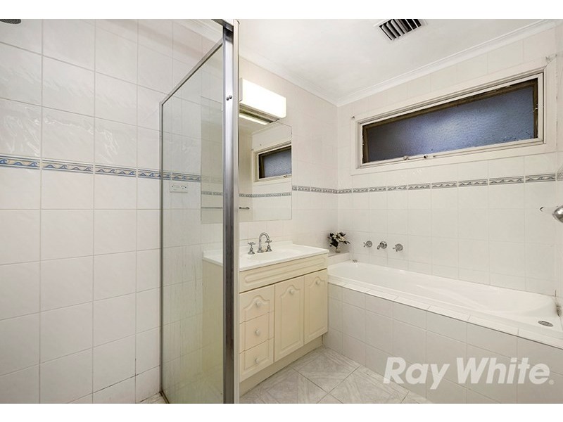 75 Box Hill Crescent, Mont Albert North VIC 3129