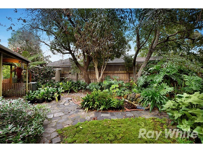 75 Box Hill Crescent, Mont Albert North VIC 3129