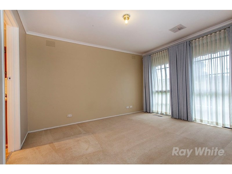 29 Loxton Avenue, Wantirna South VIC 3152