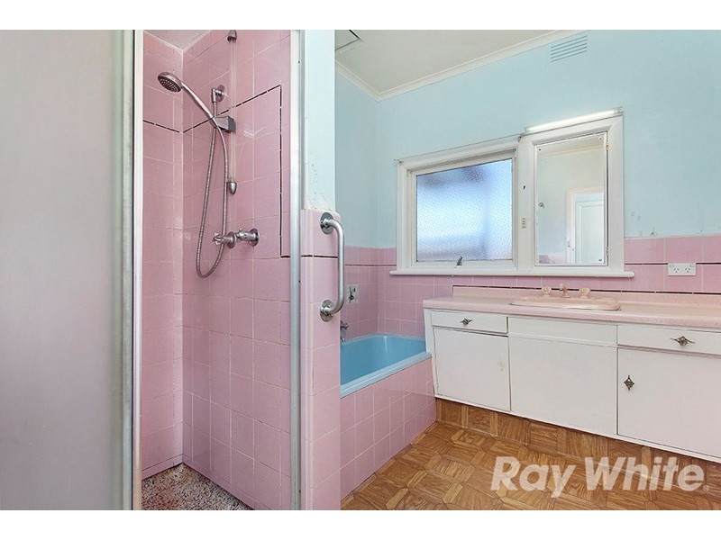 3 Howard Avenue, Mount Waverley VIC 3149