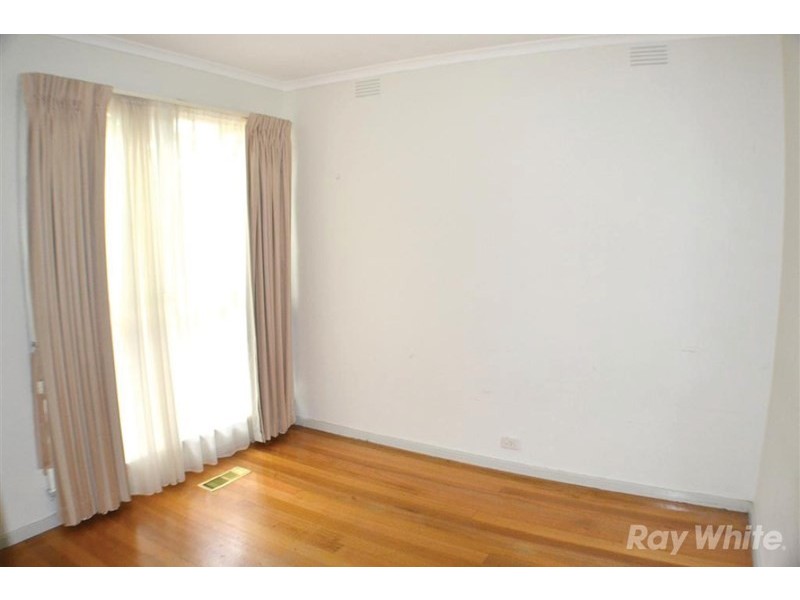 19 Winston Street, Glen Waverley VIC 3150