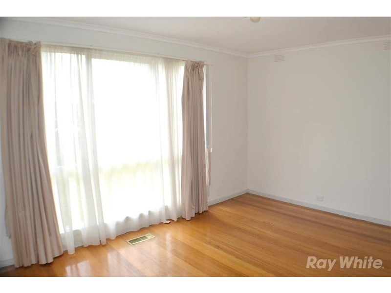 19 Winston Street, Glen Waverley VIC 3150