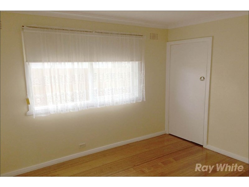 8 Manooka Street, Burwood East VIC 3151