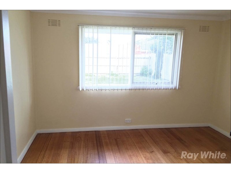 8 Manooka Street, Burwood East VIC 3151