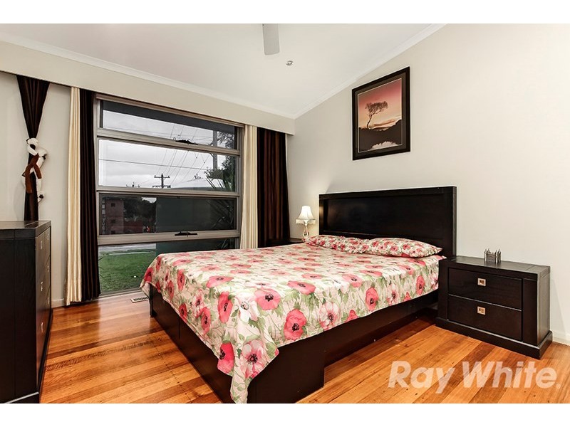 20 Thompson Street, Glen Waverley VIC 3150